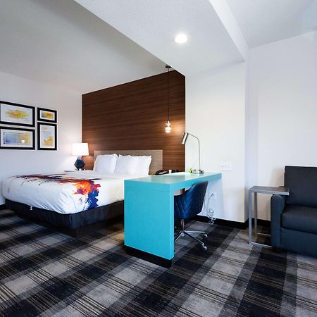 La Quinta By Wyndham Oklahoma City Airport Exterior photo