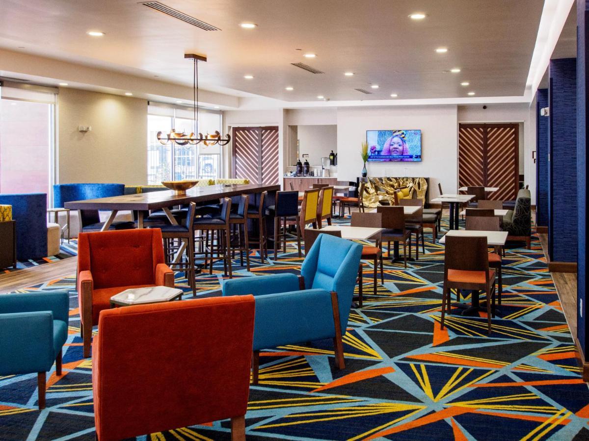 La Quinta By Wyndham Oklahoma City Airport Exterior photo