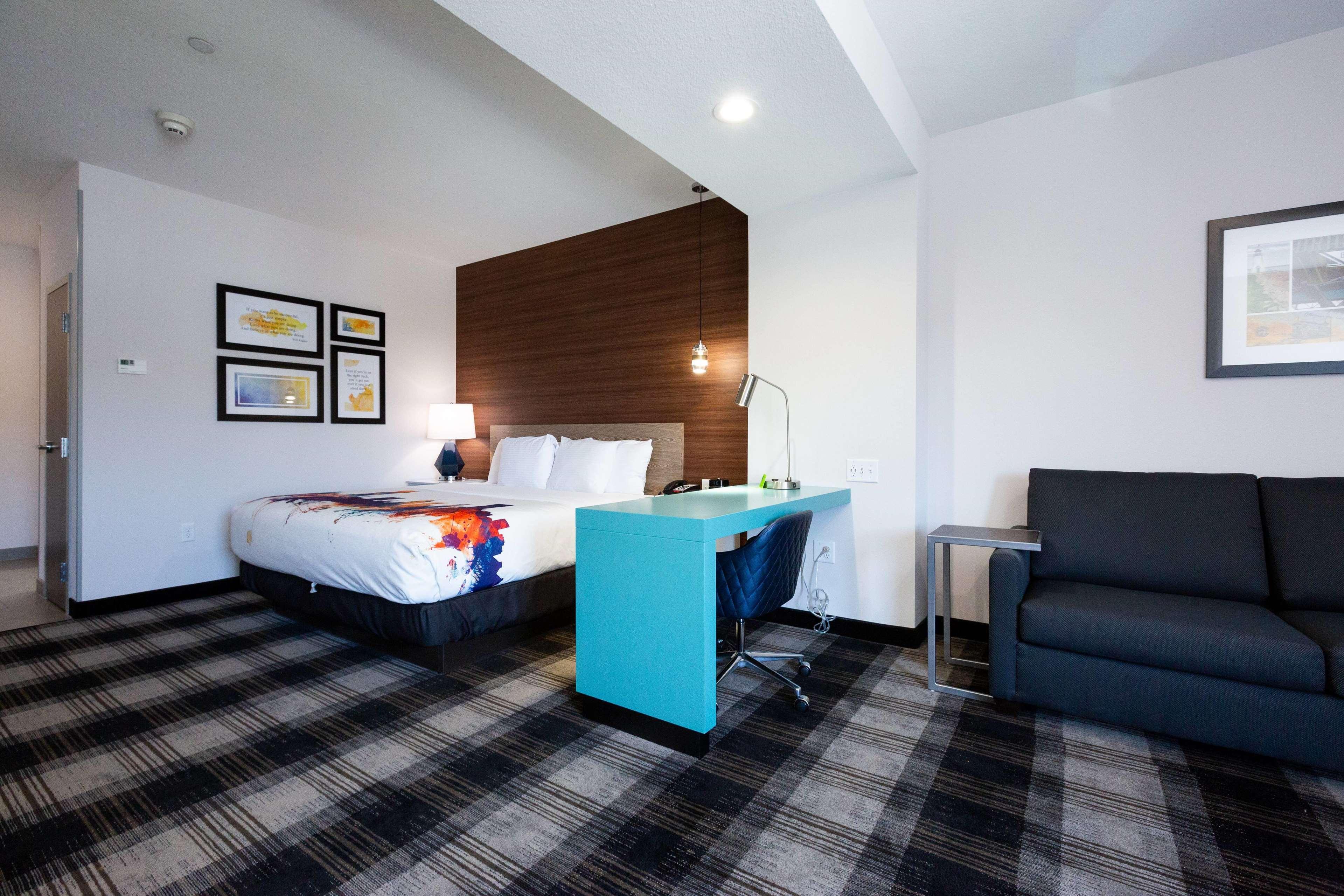La Quinta By Wyndham Oklahoma City Airport Exterior photo
