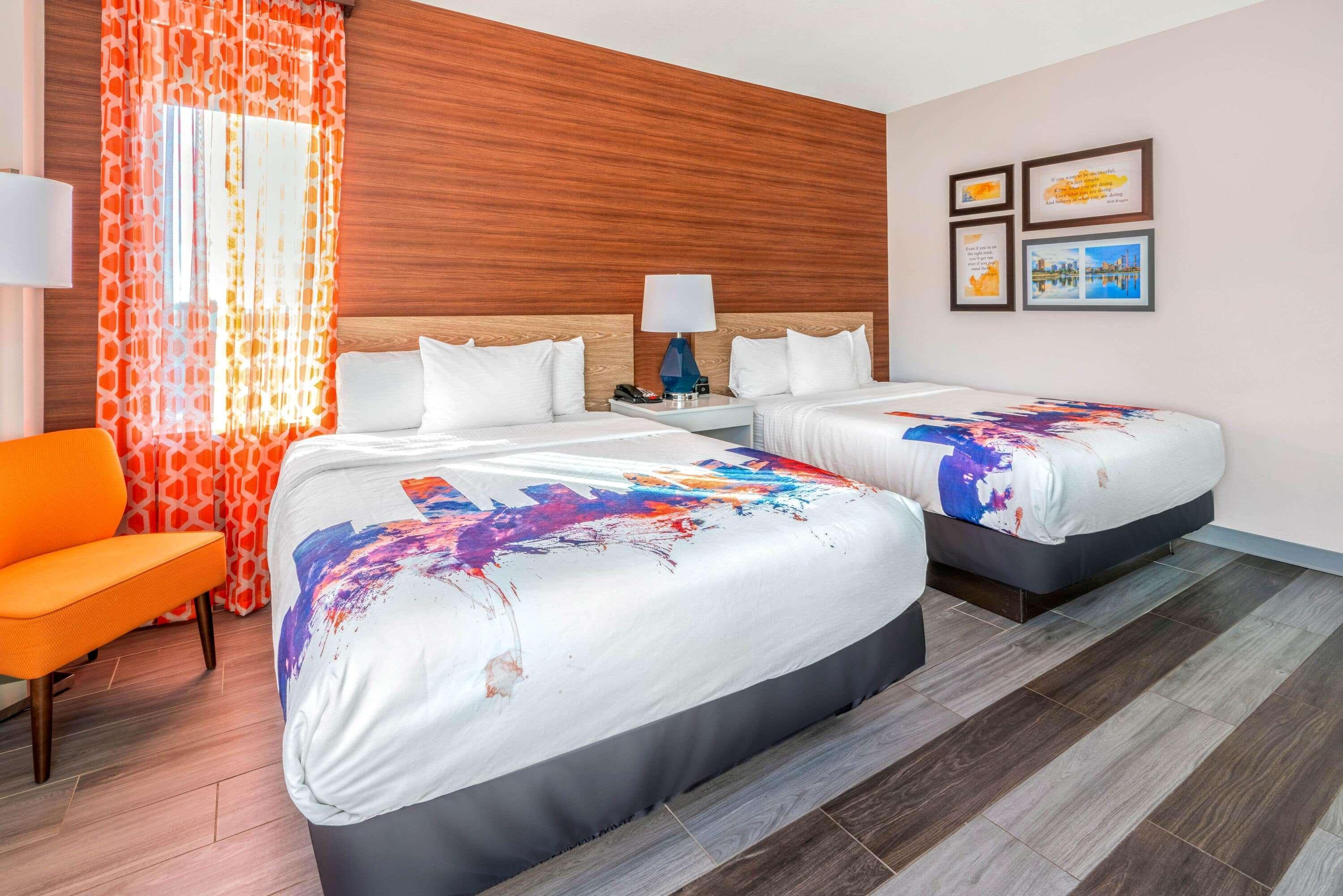La Quinta By Wyndham Oklahoma City Airport Exterior photo