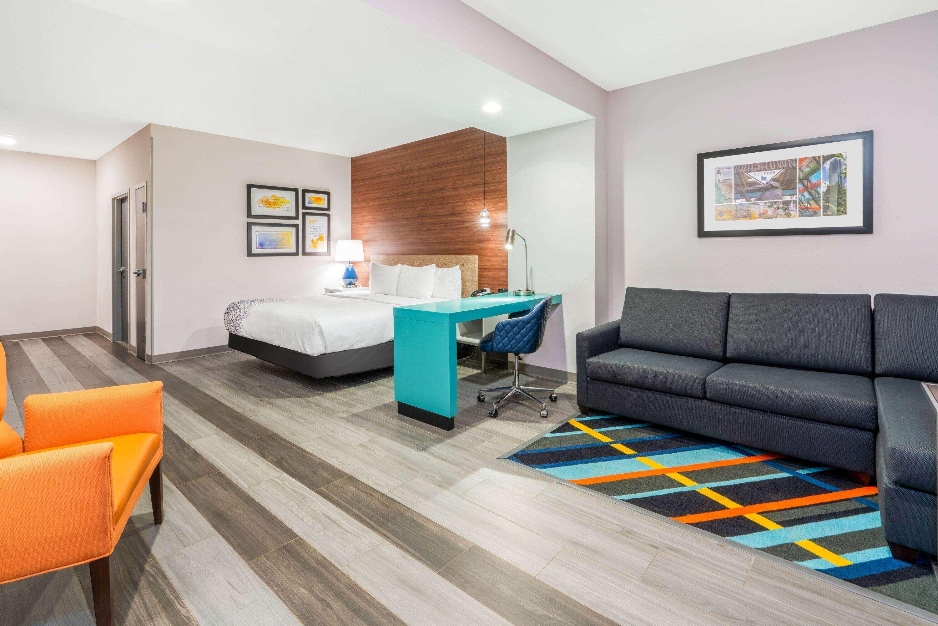 La Quinta By Wyndham Oklahoma City Airport Exterior photo