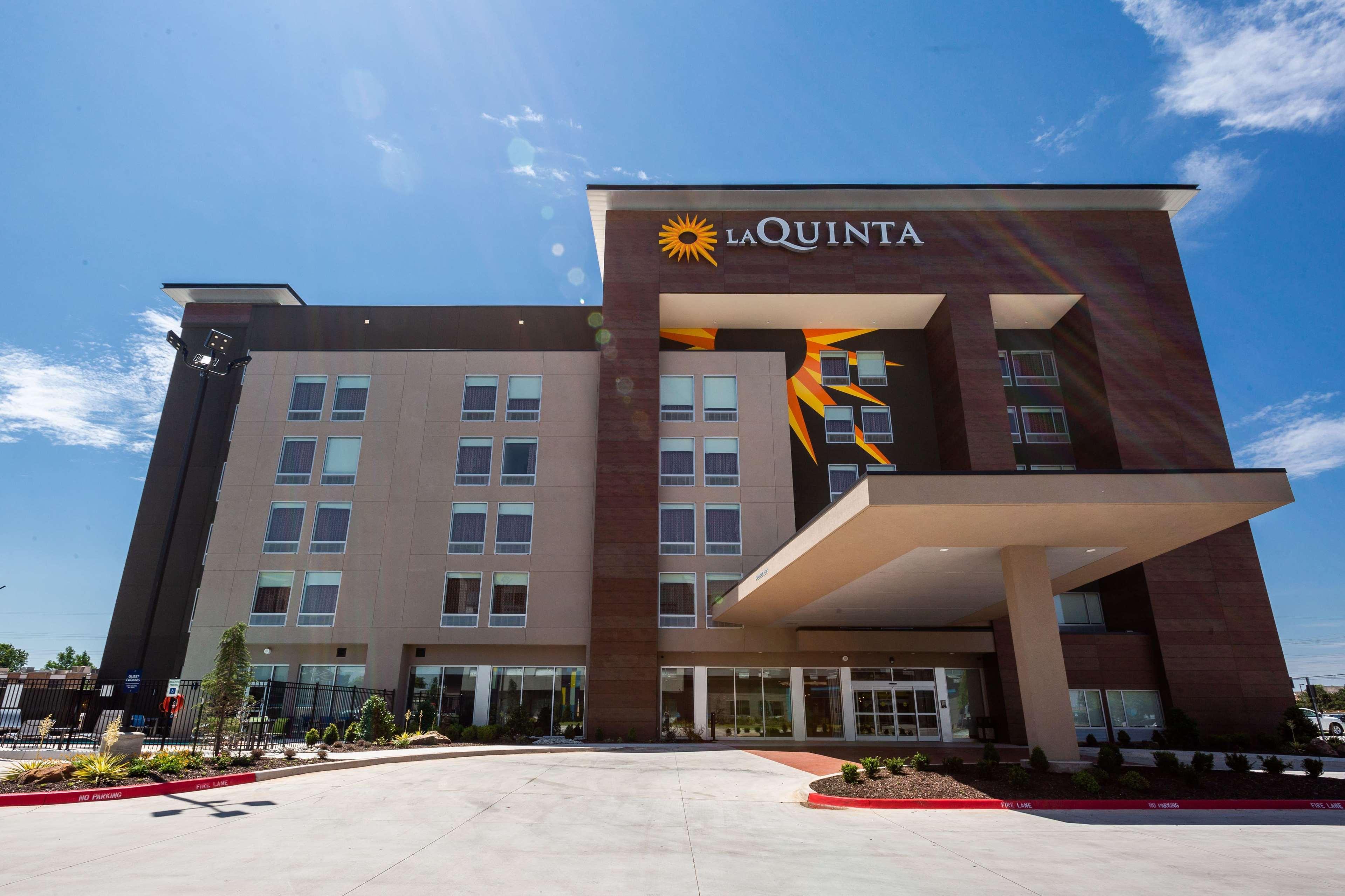 La Quinta By Wyndham Oklahoma City Airport Exterior photo